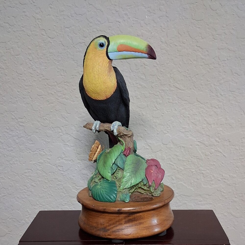World Wildlife Fund Ceramic Toucan Keel Billed Toucan Music Box Figurine